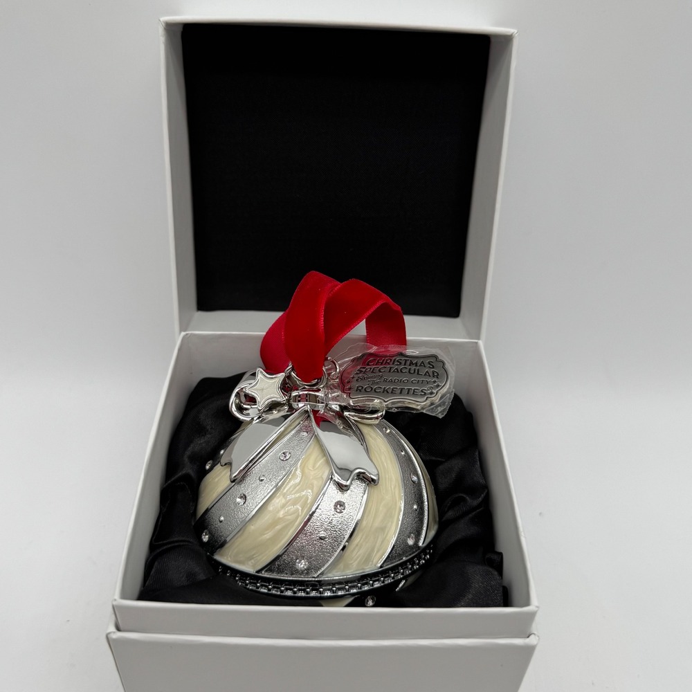 Pandora 2018 Limited Edition Christmas Ornament Charm Holder Empty Gift Box